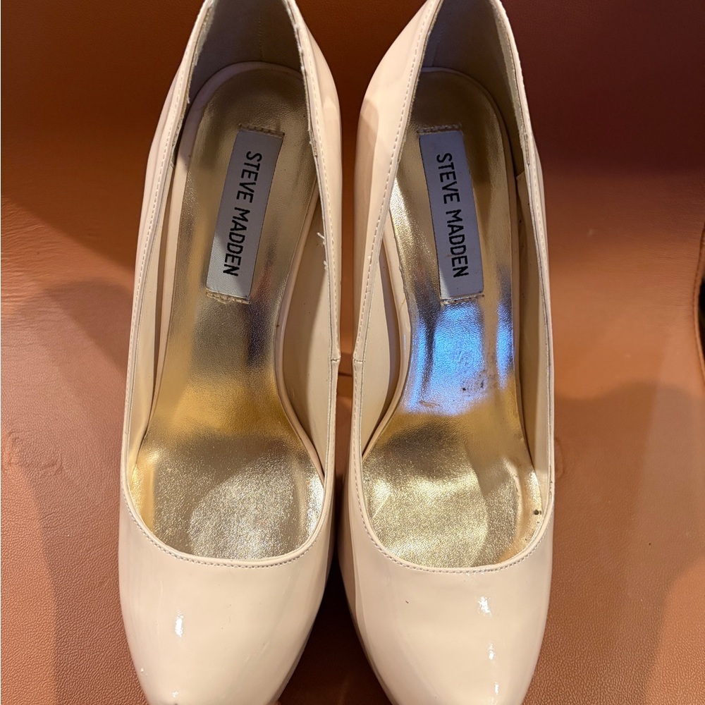 Steve Madden Women's Nude Heels